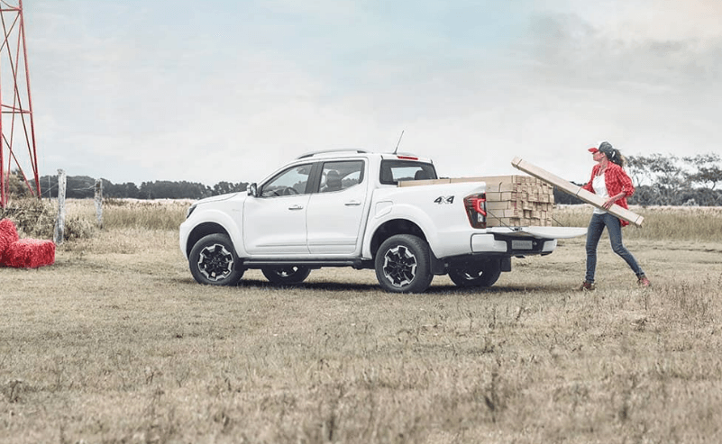 O que torna o carro Frontier adequado para o trabalho?