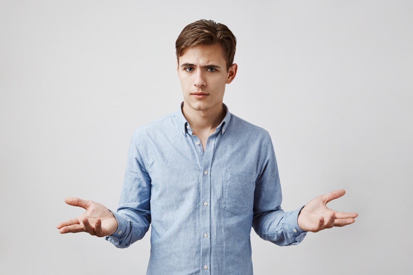 É melhor investir na poupança ou fazer um consórcio?